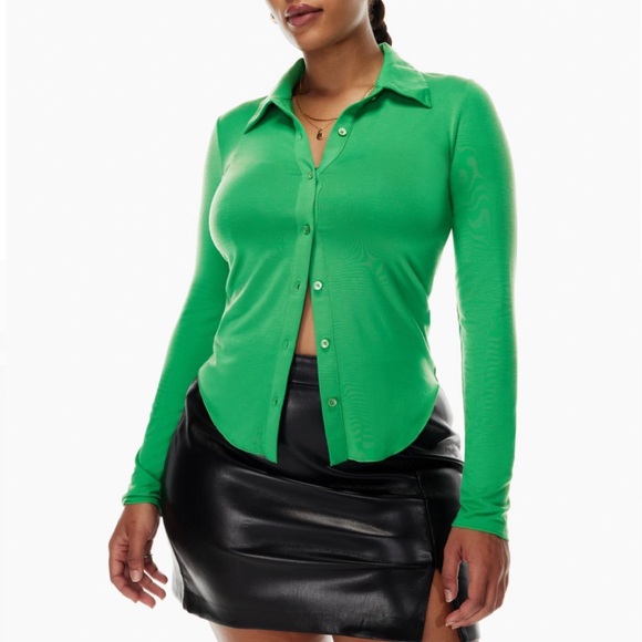 Wilfred Tops - Wilfred Aritzia Pose Green Button-Up Shirt Tencel Lyocell Demure Bold Maximalist